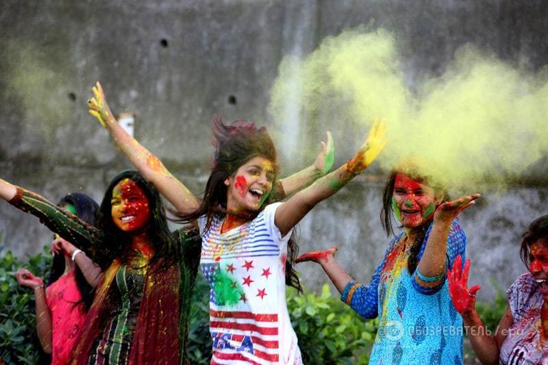 Буйство красок: как в Индии и Непале празднуют Фестиваль Холи