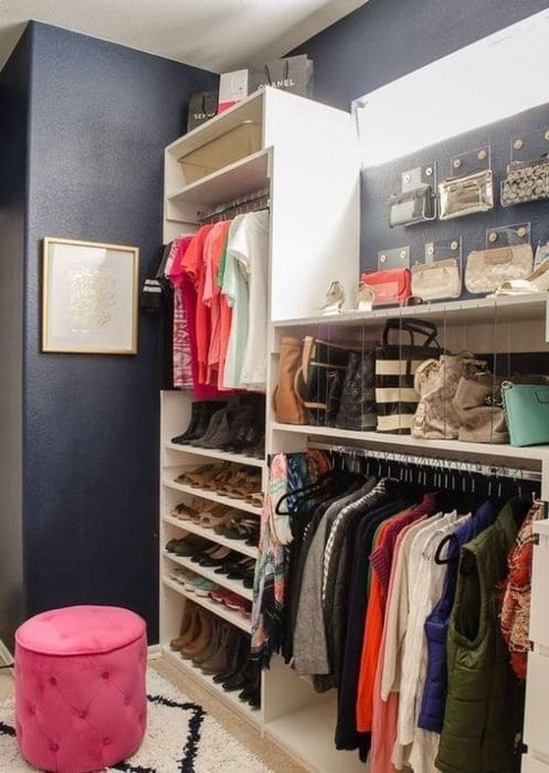 Порядок в гардеробе: 17 оригинальных идей, как хранить вещи