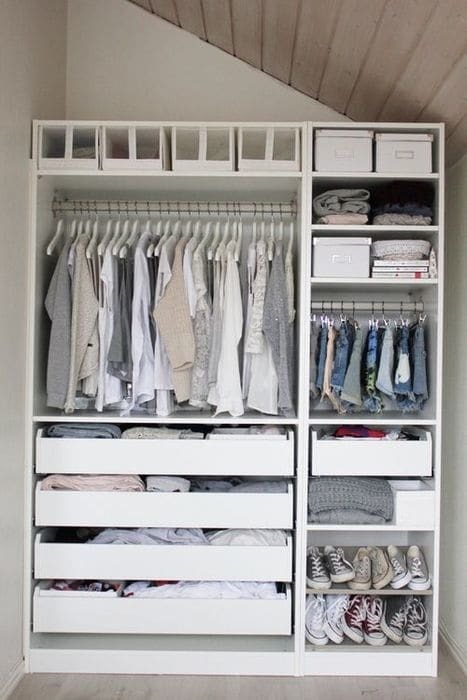 Порядок в гардеробе: 17 оригинальных идей, как хранить вещи