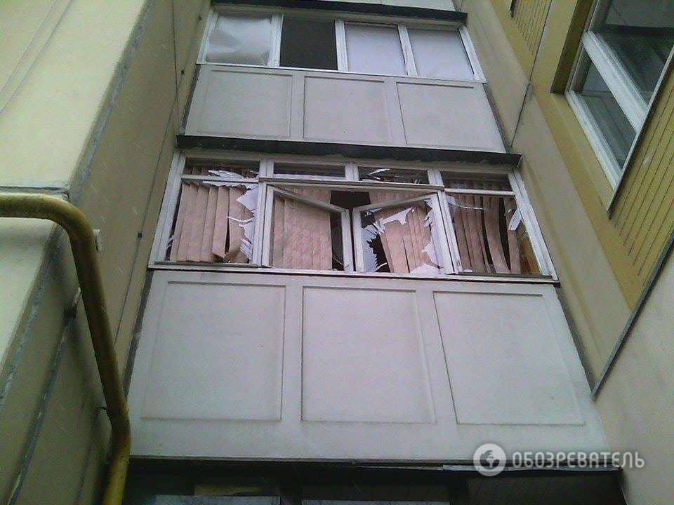 Опубликованы фото последствий ночного взрыва в Киеве: люди напуганы