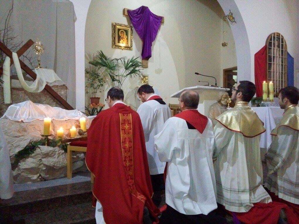 Представитель Папы отслужил литургию в Донецке и пообещал "особый жест" от Франциска