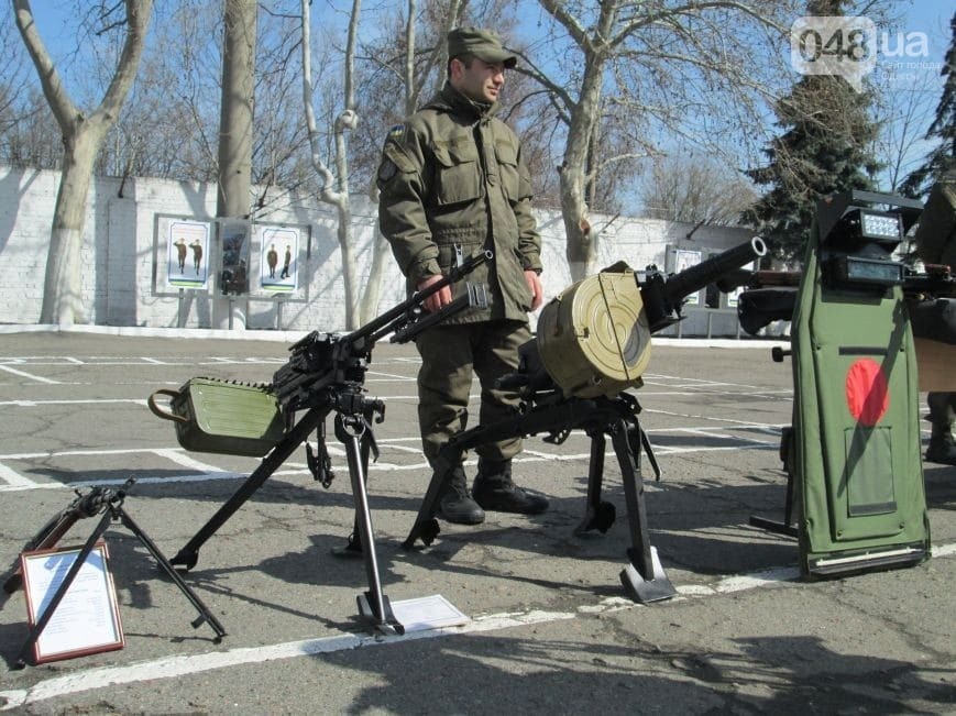 Плазма і кондиціонер: в Одесі нацгвардійці похвалилися зброєю і військовою технікою