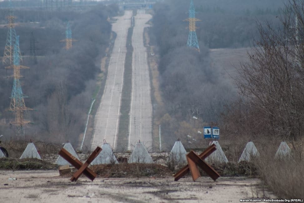 Нульовий блокпост: як служать бійці АТО на крайній позиції під Донецьком. Фоторепортаж