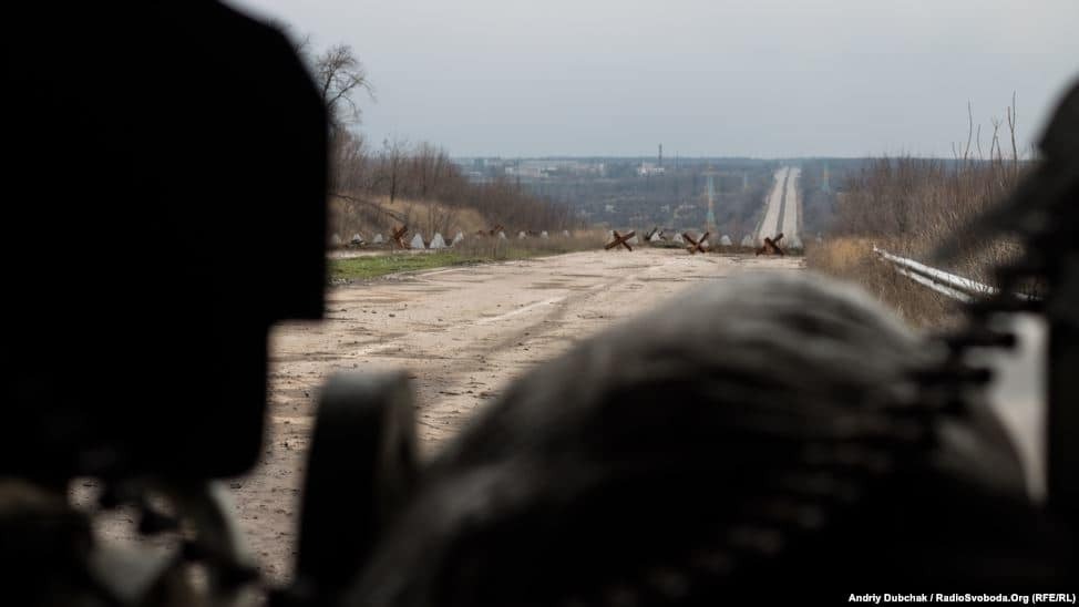 Нульовий блокпост: як служать бійці АТО на крайній позиції під Донецьком. Фоторепортаж