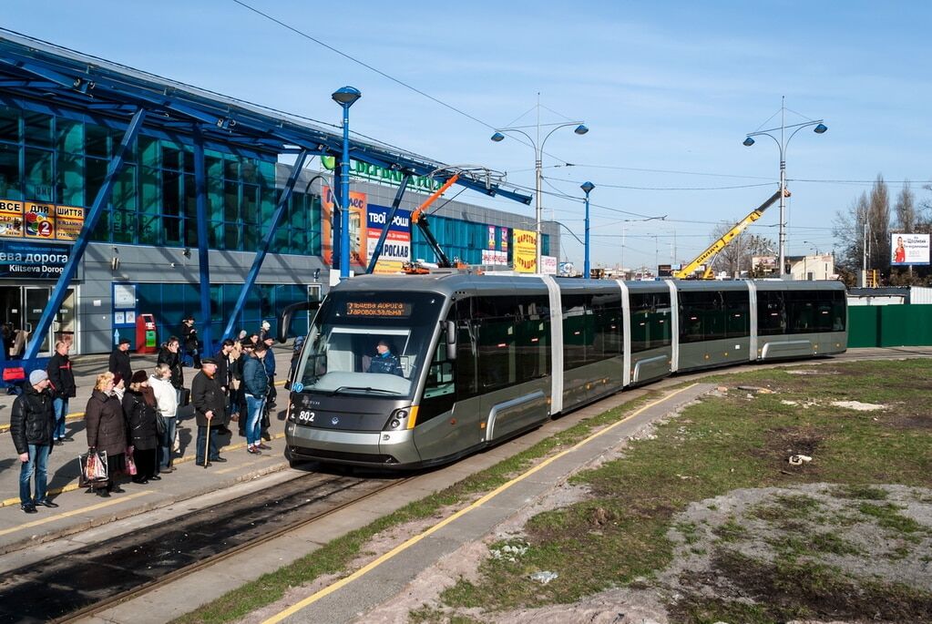 В Киеве запустили еще один суперсовременный трамвай