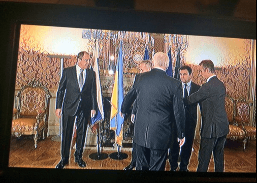 "Зневажають": Клімкін не захотів фотографуватися поруч з Лавровим у Парижі