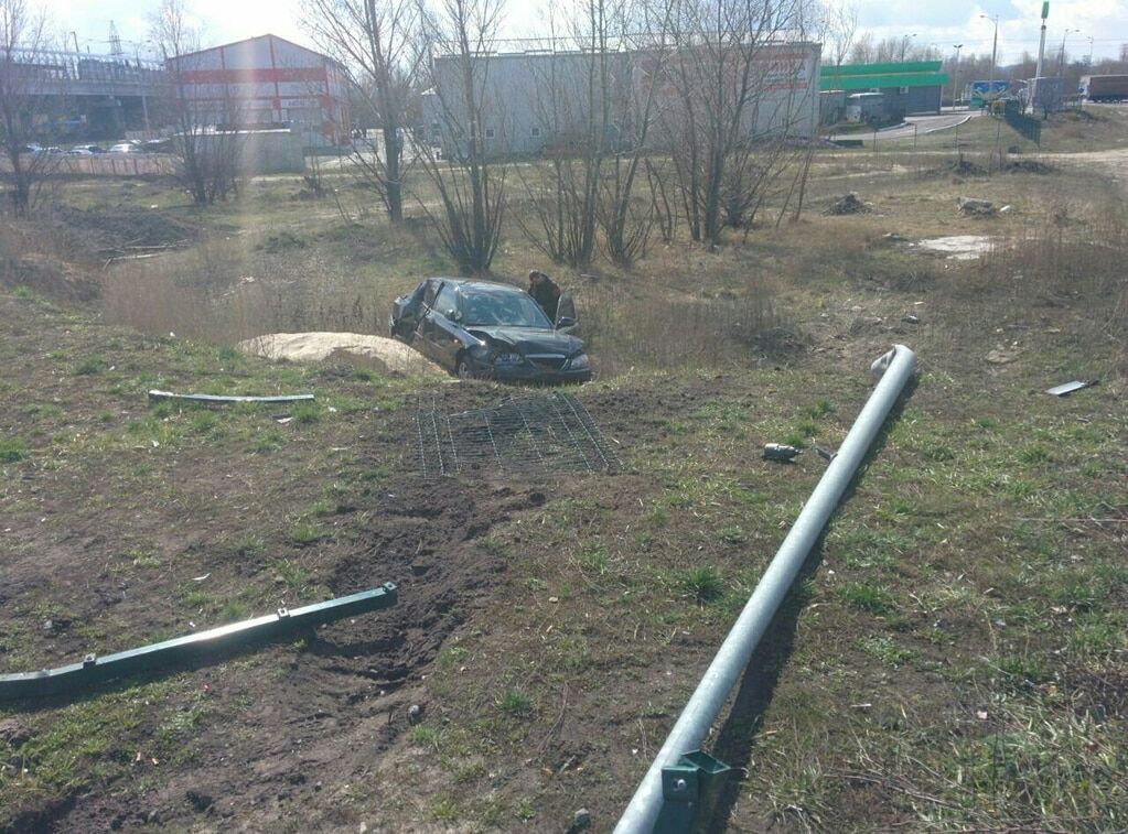 У Києві водій після зіткнення влаштував на місці ДТП п'янку