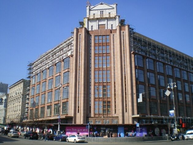 Современный киевский ЦУМ: появились свежие фото обновленного здания