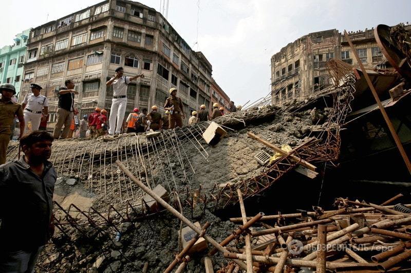 Обвалення естакади в Індії: 20 загиблих, понад 100 людей під завалами