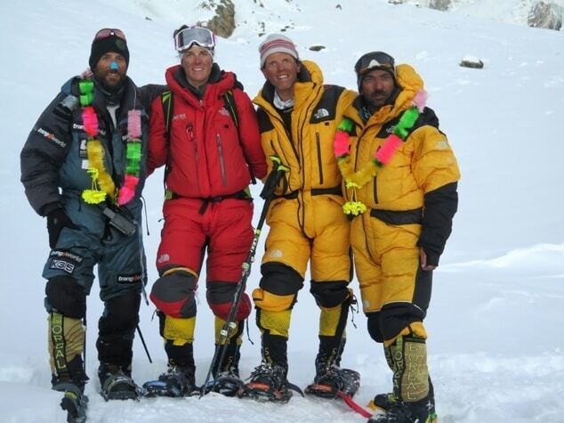 Альпинисты впервые в истории покорили зимой "гору-убийцу"