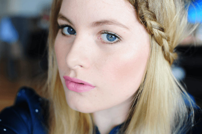 Как выбрать румяна: топ-7 советов, которые помогут девушкам стать красивее