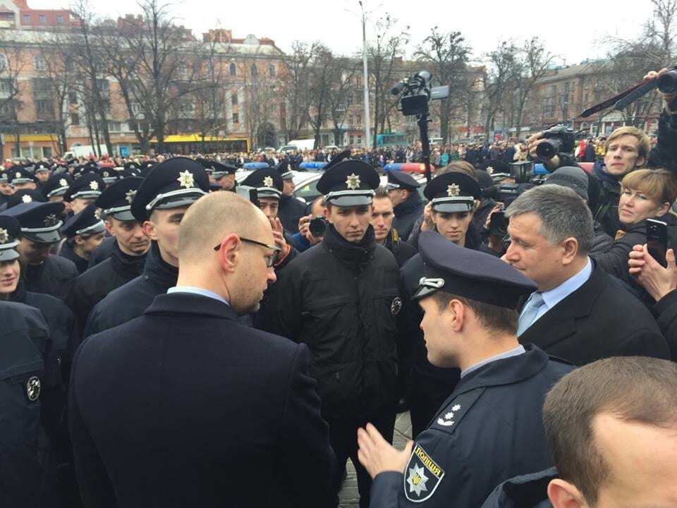 В Полтаве приняли присягу патрульные полицейские: опубликованы фото, видео