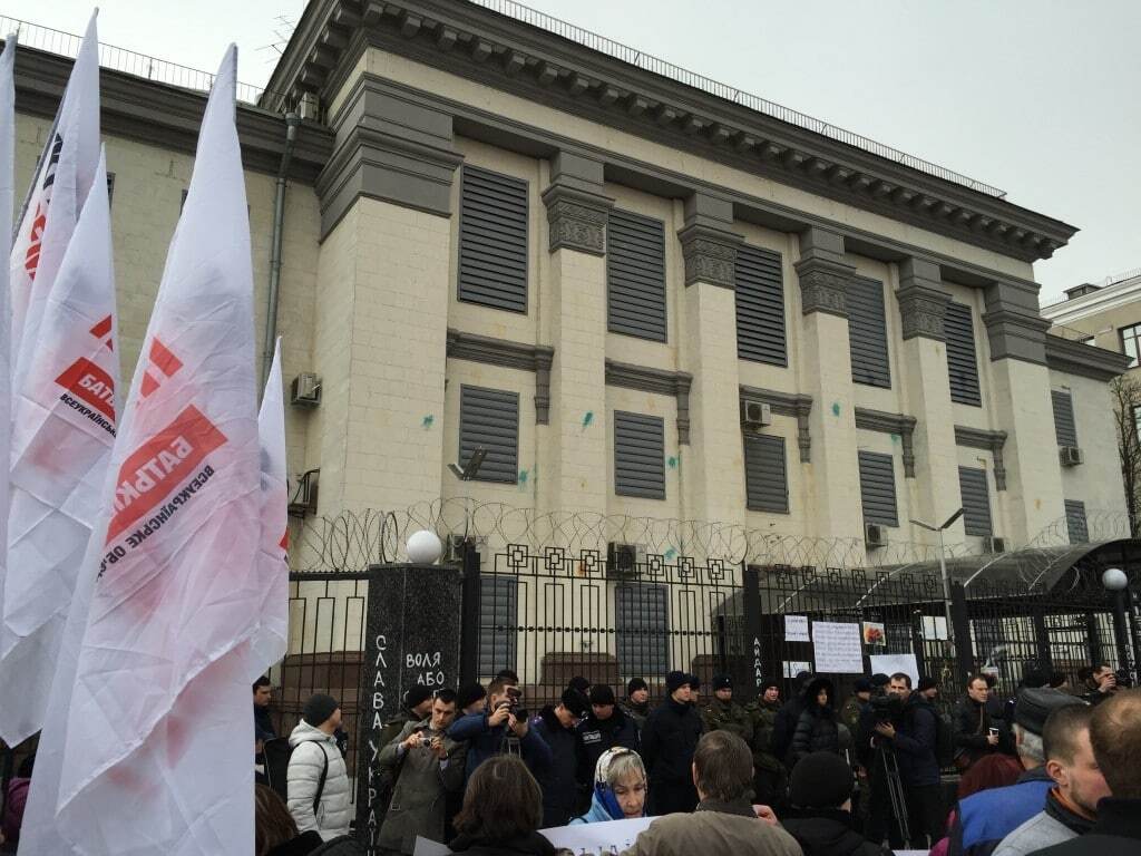 Не теряйте ни минуты! Тимошенко призвала всех включиться в борьбу за Савченко