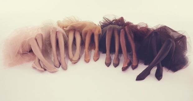Кристиан Лубутен создал коллекцию балеток под любой цвет кожи