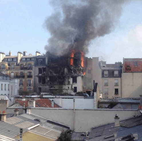 У центрі Парижа прогримів вибух, 17 людей поранено: опубліковані фото і відео