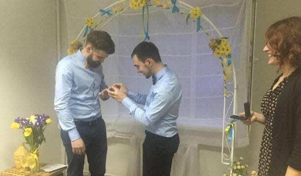 У Києві відбулося перше гей-весілля: опубліковано фото