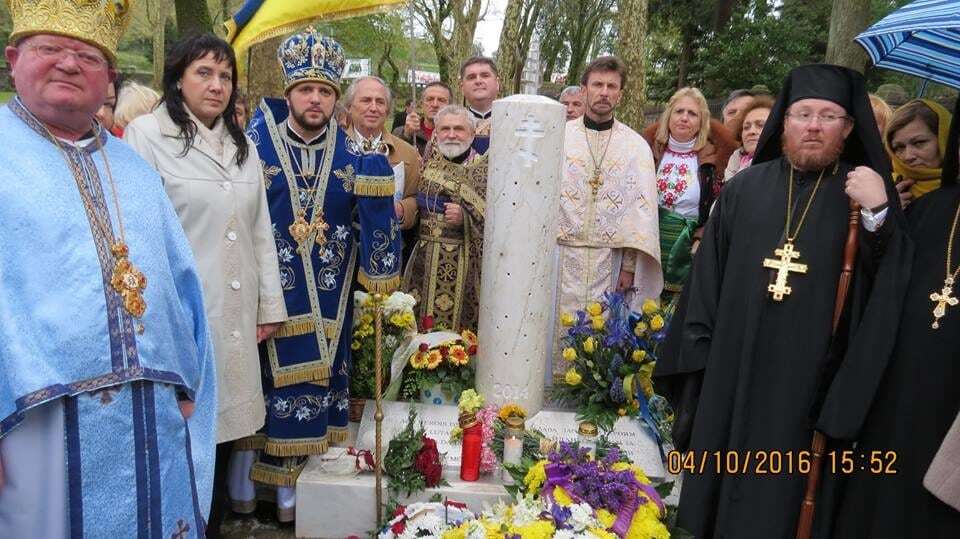 В Португалии открыли памятник Героям Небесной Сотни: фоторепортаж 