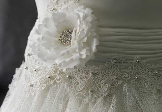 Кондитеры создали первое в мире съедобное свадебное платье
