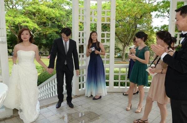 Невеста шокировала Facebook неудачными фото со свадьбы