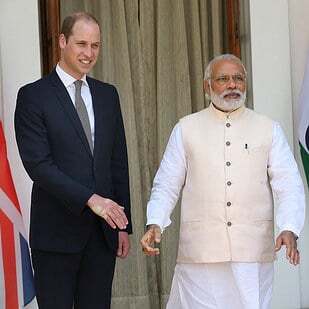 Залізна хватка: опубліковані шокуючі фото руки принца Вільяма після зустрічі з прем'єром Індії