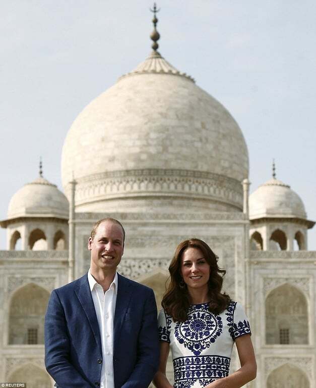 По стопам принцессы Дианы: Кейт Миддлтон с мужем посетили Тадж-Махал