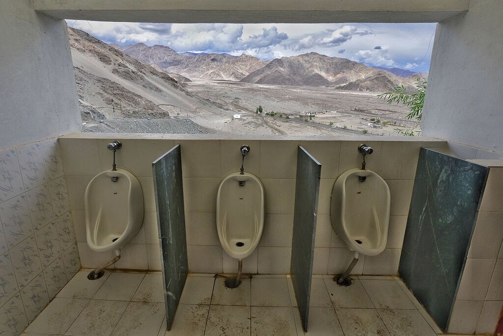 Самые живописные туалеты мира: подборка Lonely Planet