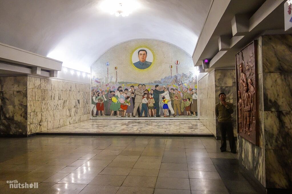 За залізною завісою: опубліковані фото метро КНДР
