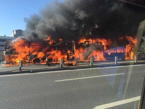 В центре Стамбула взорвался автобус