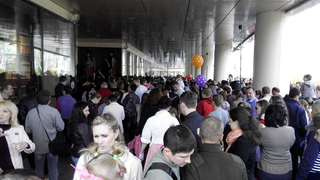 Концерт і виступ Пушиліна: в окупованому Донецьку відкрили торговий центр