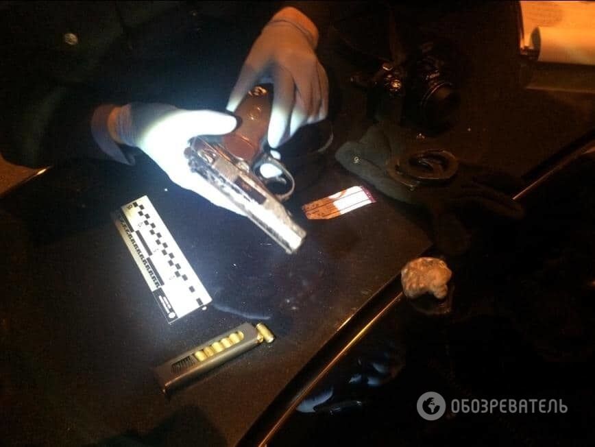 У Києві затримали банду, яка обчищає салони автомобілів: опубліковано фото