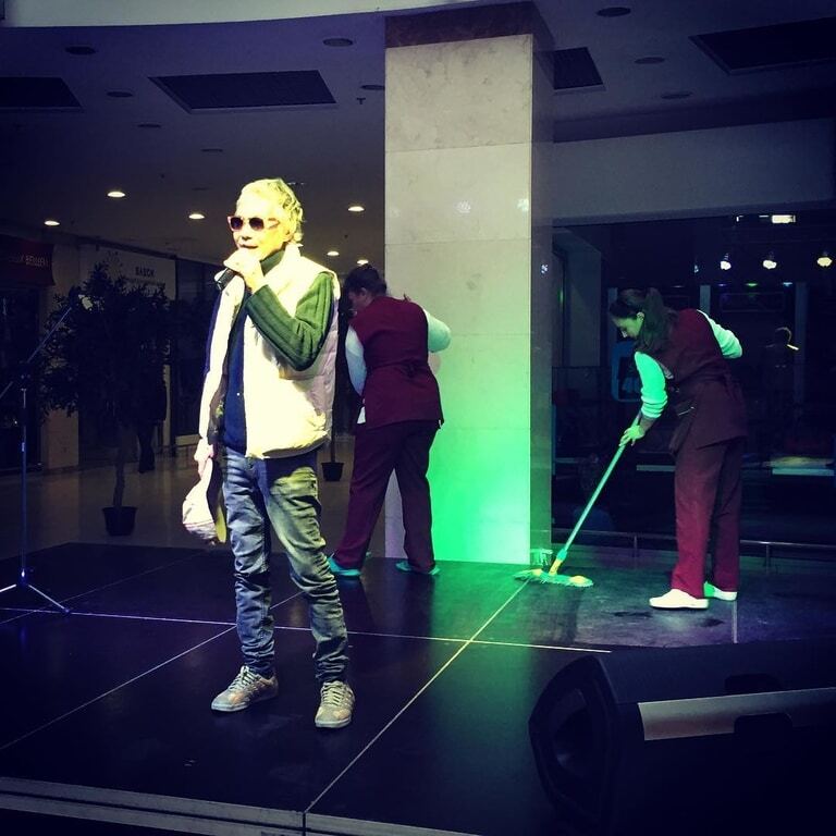 Экс-солист "Иванушек" выступил в оккупированном Донецке: опубликовано видео