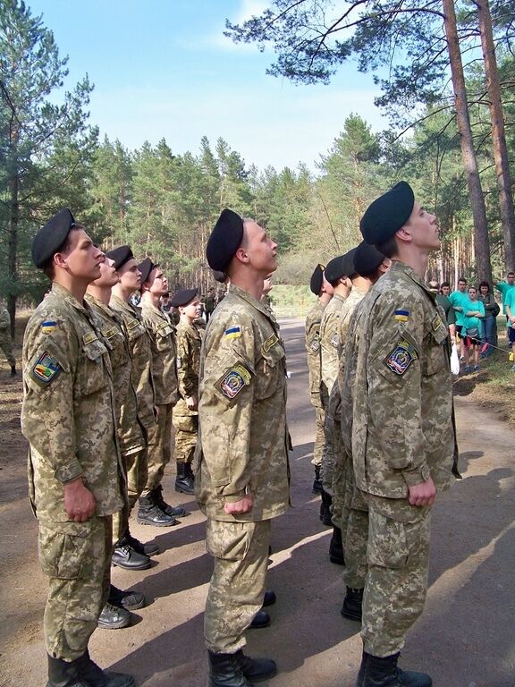 Стали известны лучшие снайперы Украины