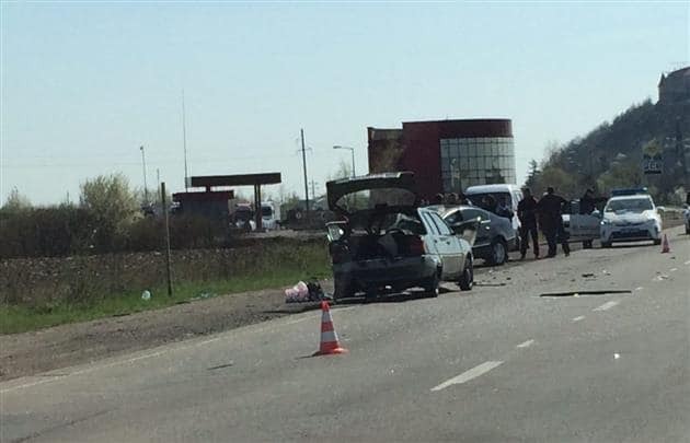 Машины всмятку: в Мукачево произошла серьезная авария. Опубликованы фото