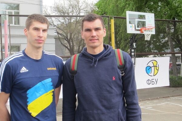 Федерация баскетбола Украины устроила праздник школьникам Киева