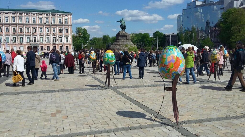 В Киеве накануне Пасхи открылся VI Всеукраинский фестиваль писанок