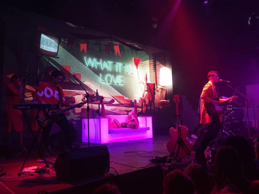 Brunettes Shoot Blondes выступили с первым сольным концертом в Киеве