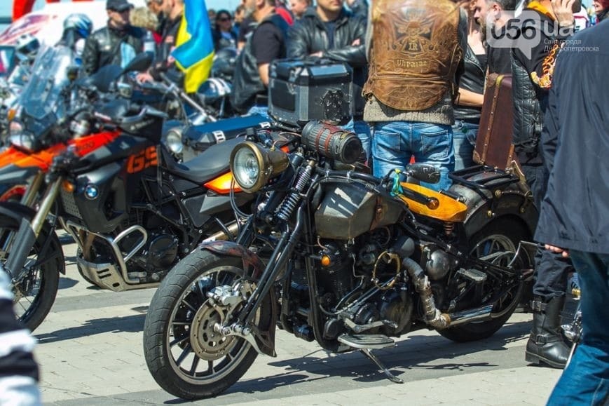 В Днепропетровске состоялся байкерский пробег: опубликованы яркие фото