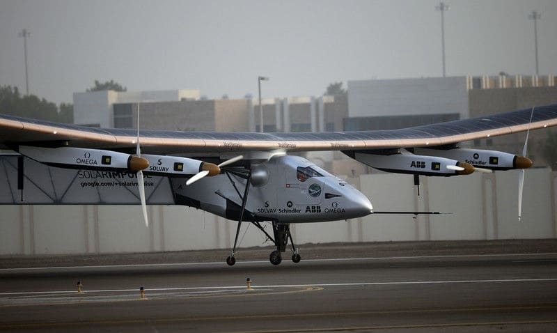 Самолет на солнечных батареях пересек Тихий океан: опубликовано видео