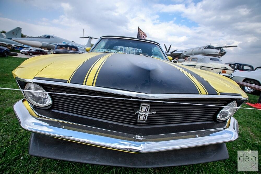 В Киеве показали потрясающие ретро-автомобили: опубликованы фото