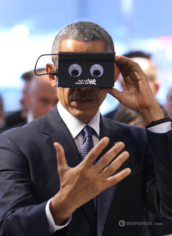 Обама с Меркель примерил очки виртуальной реальности: опубликованы забавные фото