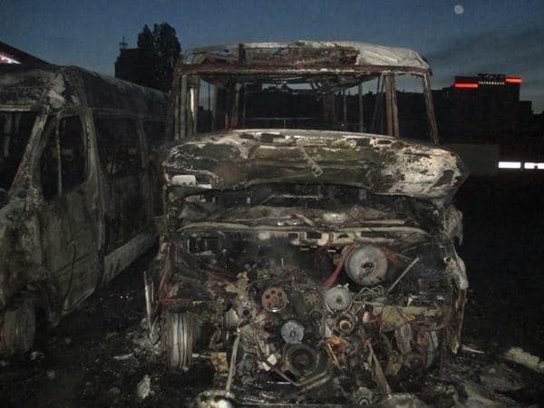 В Киеве на автостанции сгорели две маршрутки 