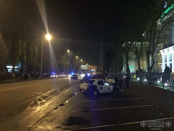 В Одессе произошел взрыв в отделении банка - СМИ. Фото с места ЧП