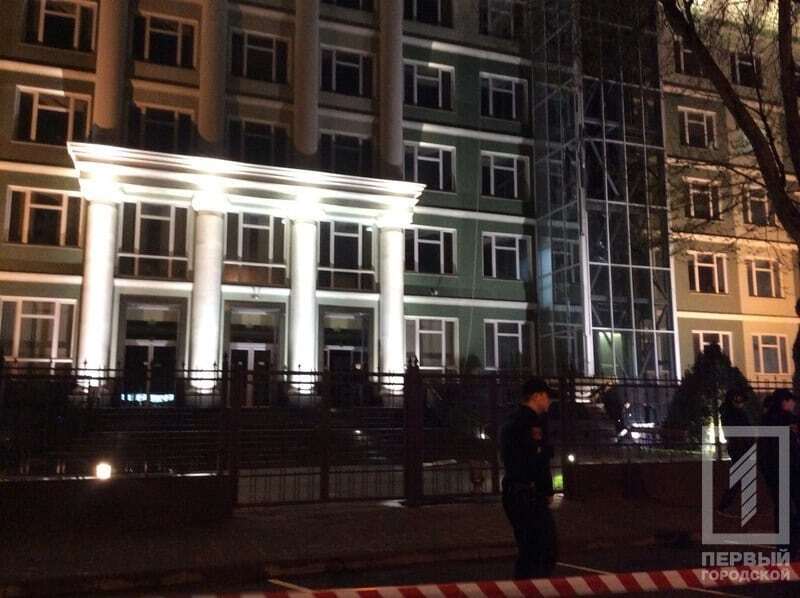 В Одесі будівлю банку обстріляли з гранатомета: подробиці НП, фото і відео