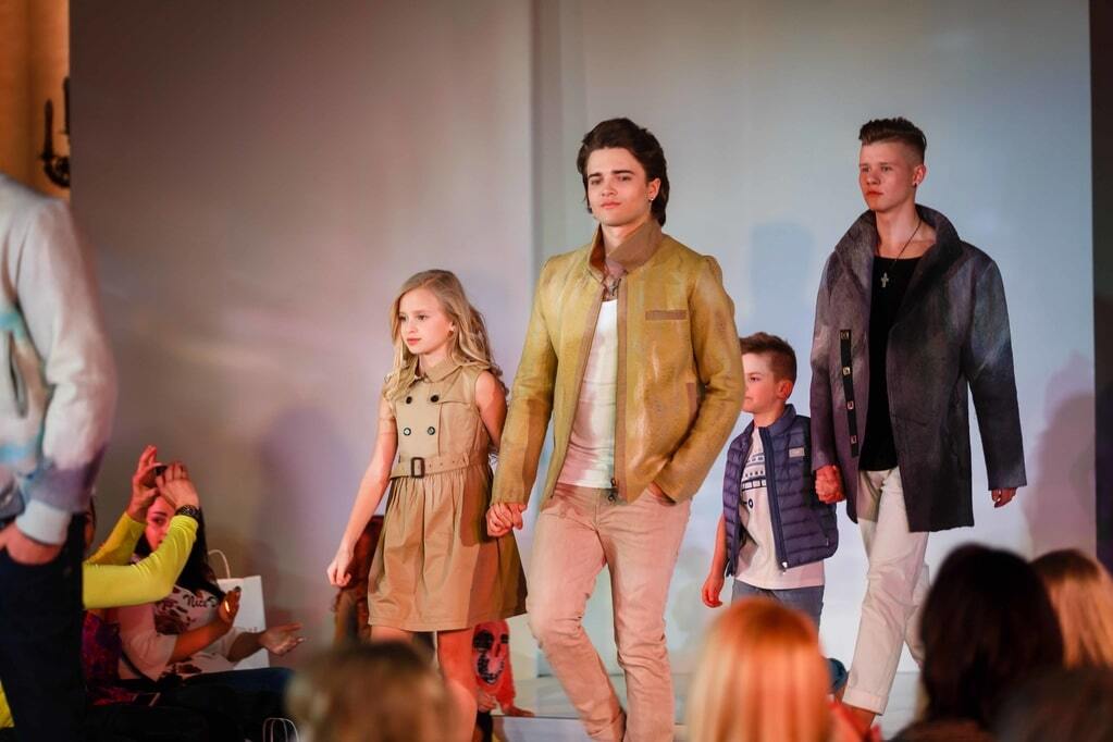 Украинские звезды вышли на подиум с детьми на фэшн-шоу SPECIALyou Fashion Day