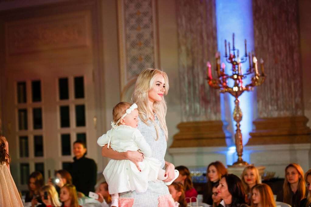 Украинские звезды вышли на подиум с детьми на фэшн-шоу SPECIALyou Fashion Day