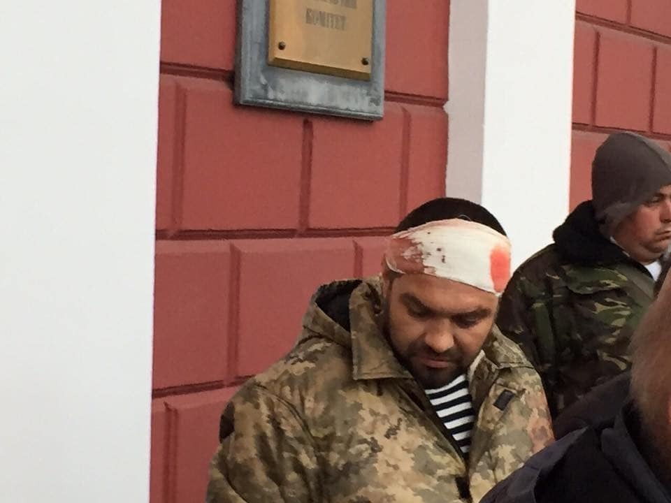 В Одесі "тітушки" розгромили наметове містечко противників Труханова, є поранені