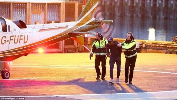 В Англии 19-летний футболист едва не погиб от винта вертолета: фото инцидента