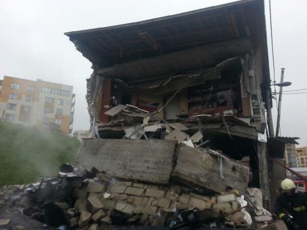 Взрыв в гаражах в Киеве: в ГСЧС рассказали подробности ЧП