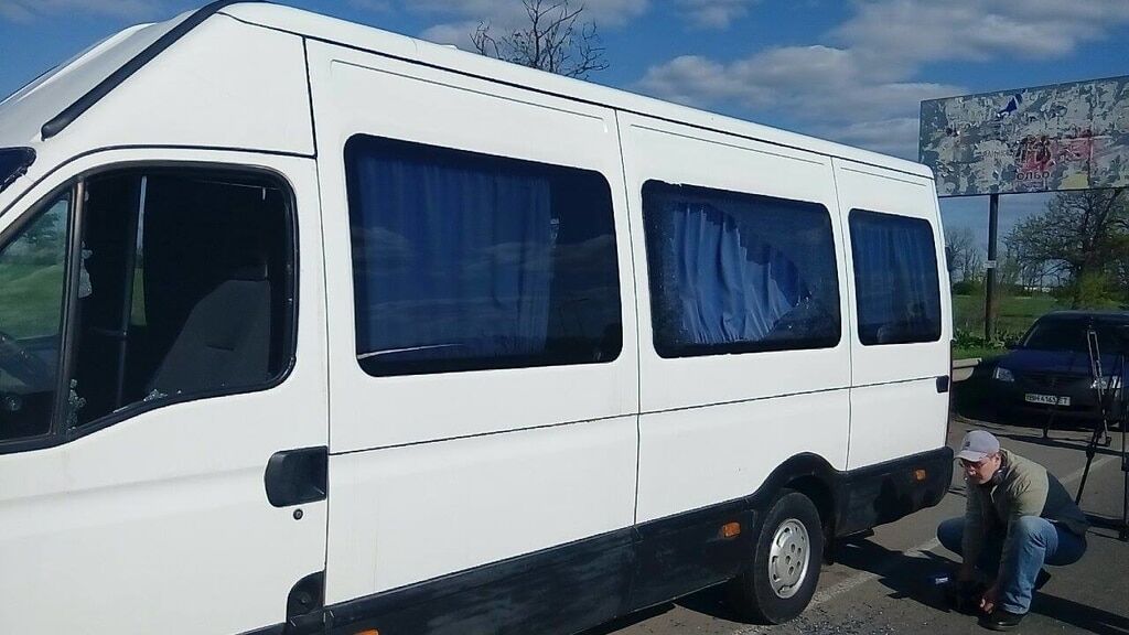 Неизвестные обстреляли автобус "Одесса-Киев": подробности ЧП