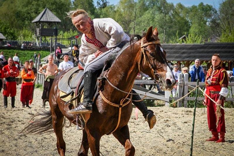 "Кентавры 2016": в Киеве состоялся поединок лучших конных каскадеров